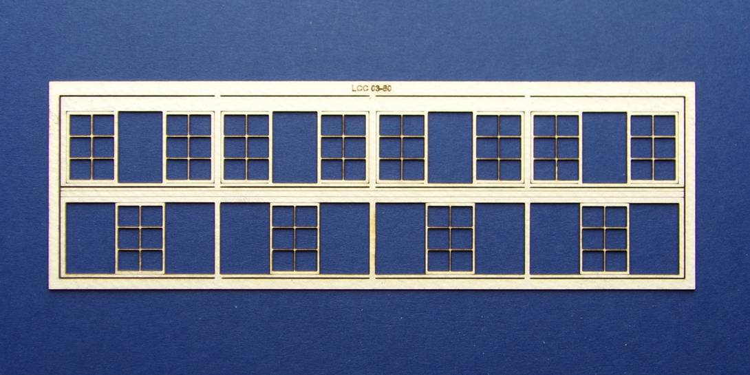 LCC 03-60 OO gauge set of windows for 03-32 type 4 Set of windows for signal box wall.